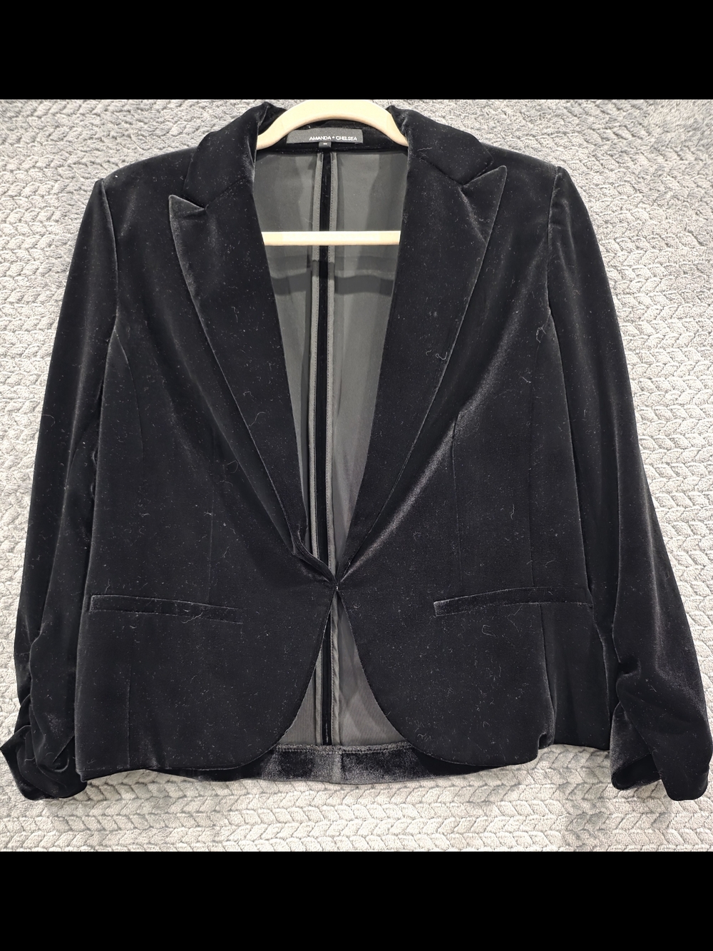 Amanda & Chelsea Black Velvet Single-Button Blazer